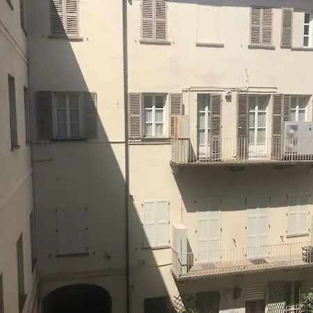 Centro Storico In Via Palestro Daire *
