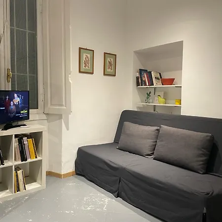 Centro Storico In Via Palestro アパート イヴレーア
